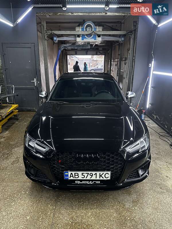 Седан Audi S4 2018 в Виннице