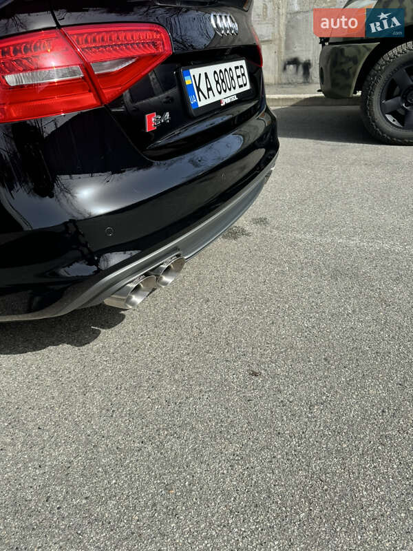 Седан Audi S4 2014 в Києві