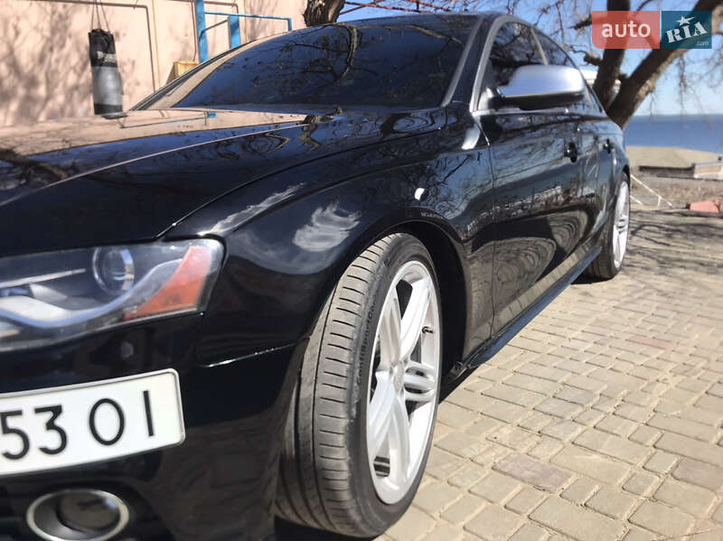 Седан Audi S4 2009 в Одесі
