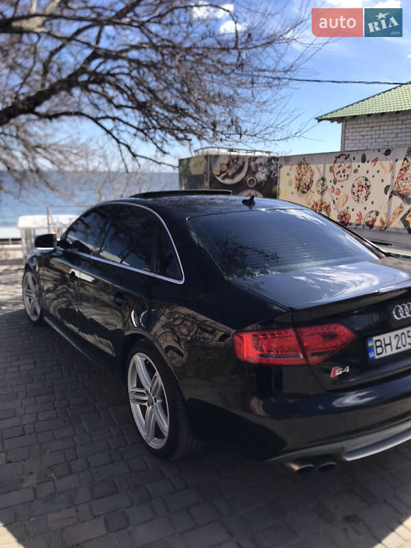 Седан Audi S4 2009 в Одесі