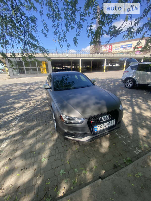 Седан Audi S4 2014 в Харькове