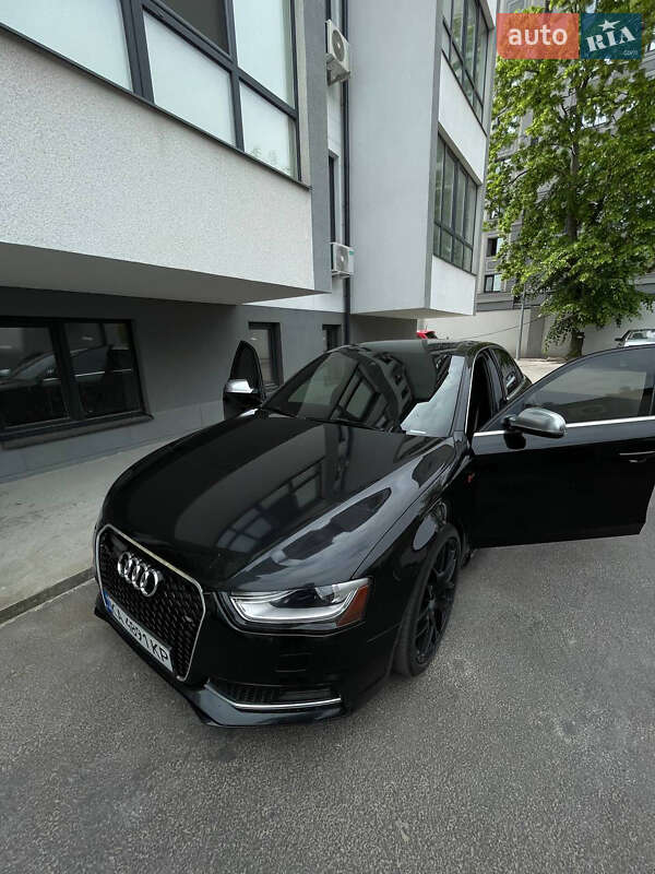 Седан Audi S4 2014 в Днепре