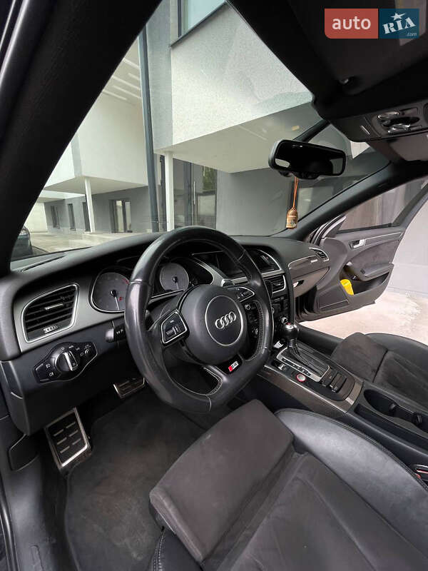 Седан Audi S4 2014 в Днепре