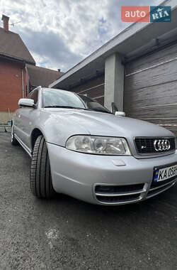 Универсал Audi S4 2001 в 