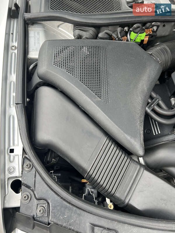 Универсал Audi S4 2001 в Киеве фото 48 Универсал Audi S4 2001 в Киеве