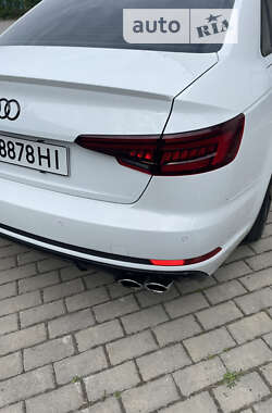 Седан Audi S4 2018 в Харкові