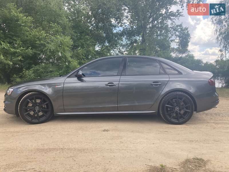 Седан Audi S4 2015 в Киеве