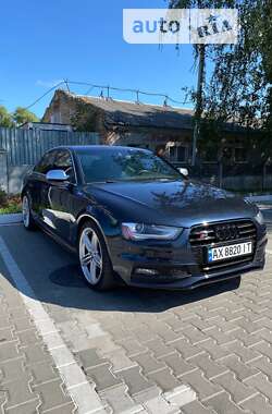 Седан Audi S4 2014 в Киеве