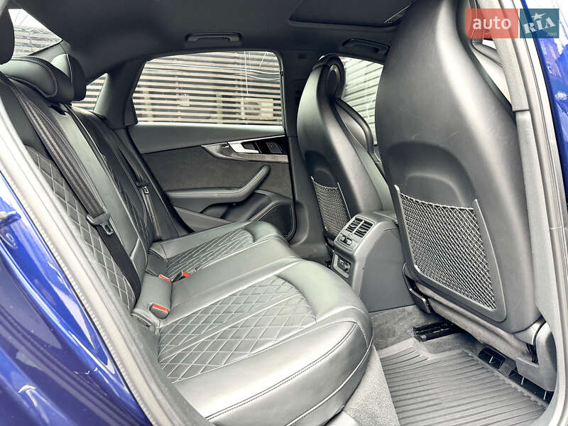 Седан Audi S4 2020 в Киеве