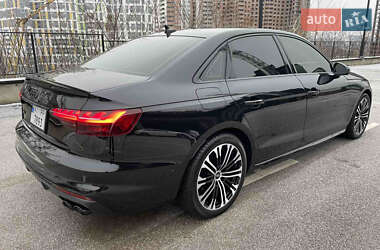 Седан Audi S4 2023 в 