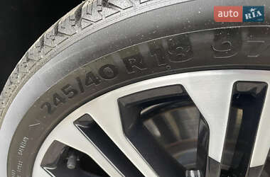 Седан Audi S4 2023 в 