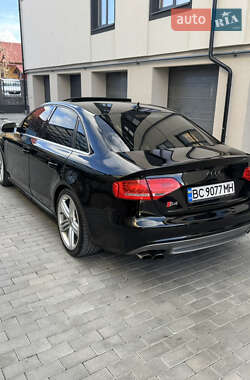 Седан Audi S4 2011 в Коломиї