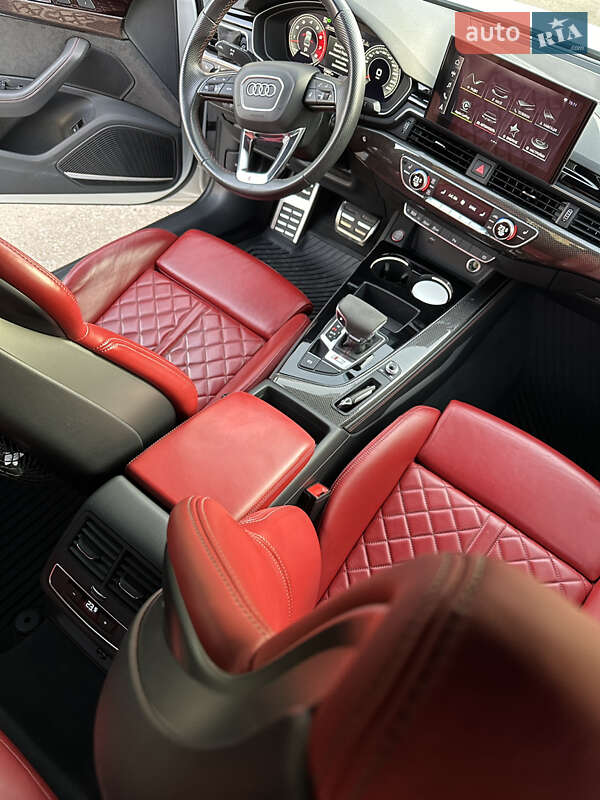 Седан Audi S4 2020 в Киеве