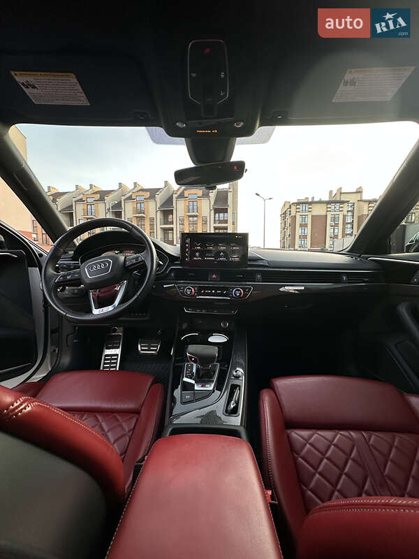 Седан Audi S4 2020 в Киеве
