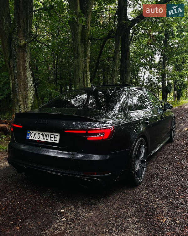 Седан Audi S4 2017 в Харькове