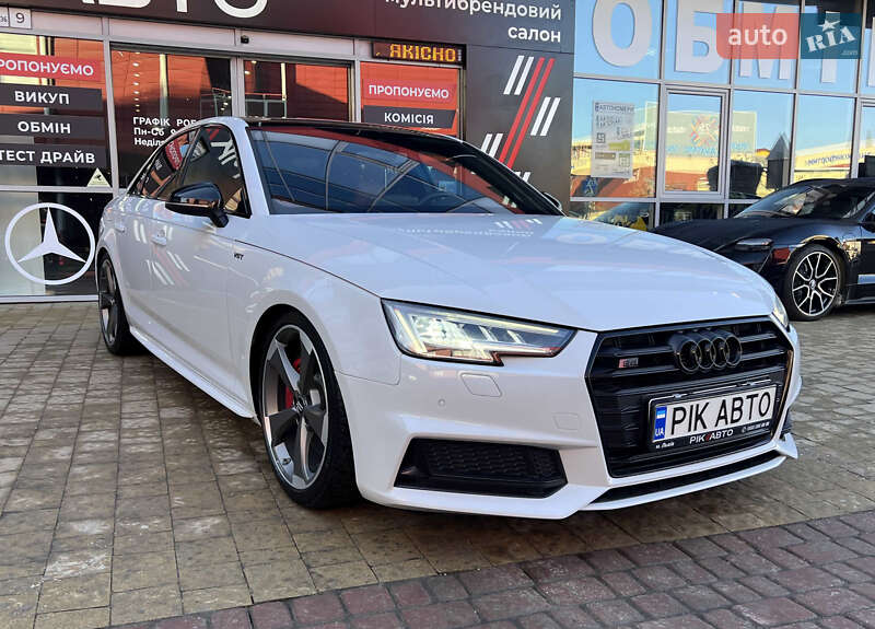 Седан Audi S4 2018 в Львове