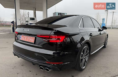 Седан Audi S4 2018 в Днепре