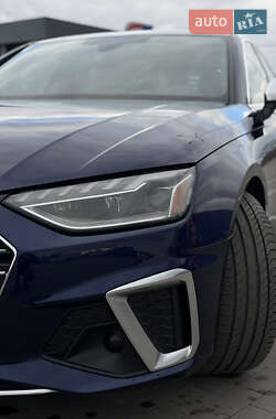 Седан Audi S4 2022 в 
