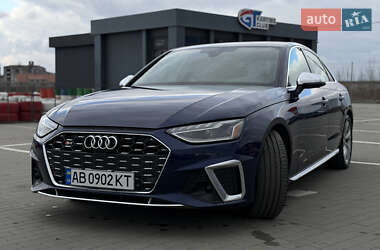 Седан Audi S4 2022 в 