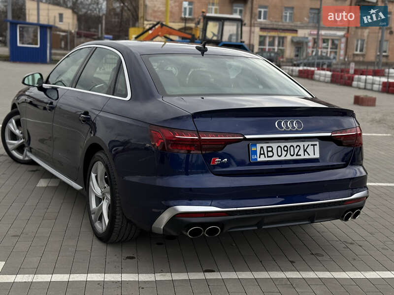 Седан Audi S4 2022 в Вінниці