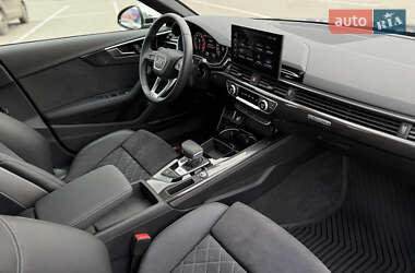 Седан Audi S4 2022 в 