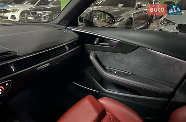 Седан Audi S4 2023 в 