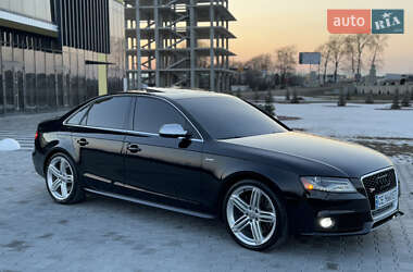 Седан Audi S4 2011 в Черновцах