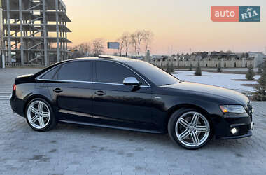 Седан Audi S4 2011 в Черновцах