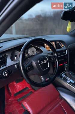 Седан Audi S4 2011 в Черновцах