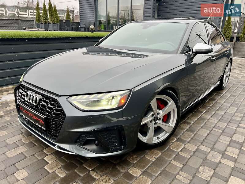Седан Audi S4 2022 в Киеве