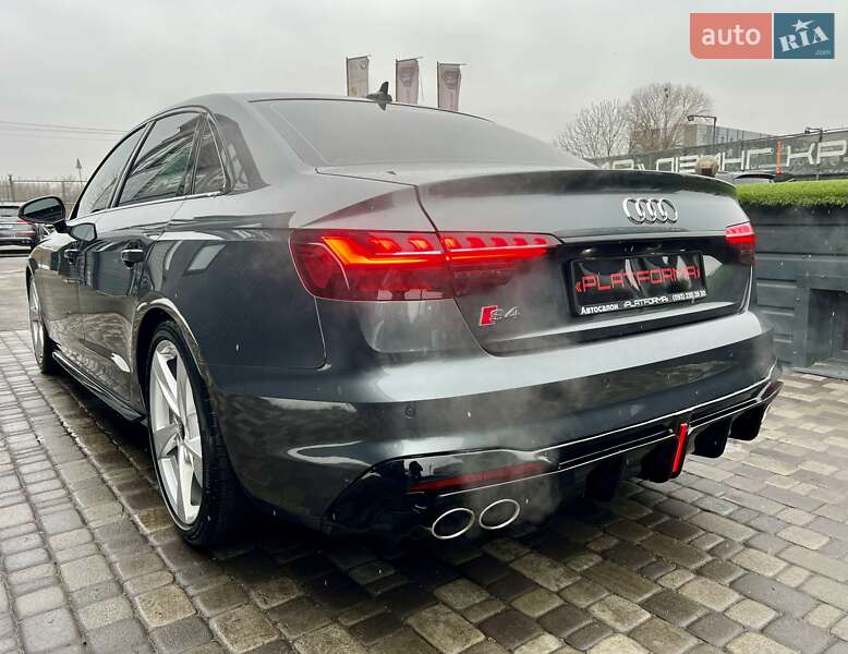 Седан Audi S4 2022 в Киеве