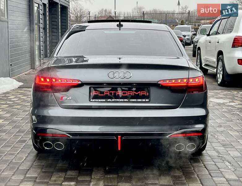 Седан Audi S4 2022 в Киеве
