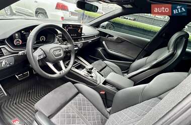 Седан Audi S4 2022 в 