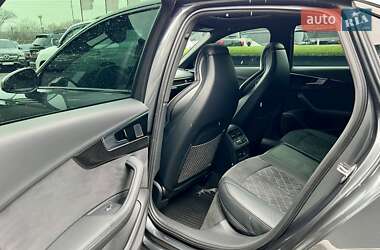 Седан Audi S4 2022 в 