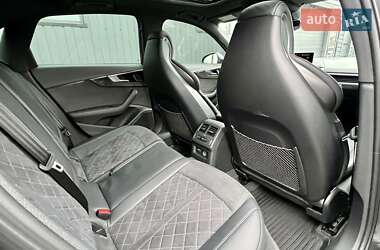 Седан Audi S4 2022 в 