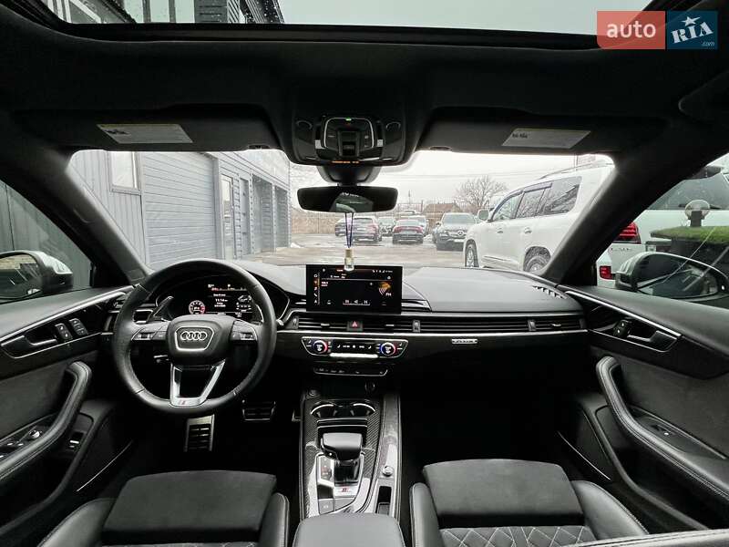 Седан Audi S4 2022 в Киеве