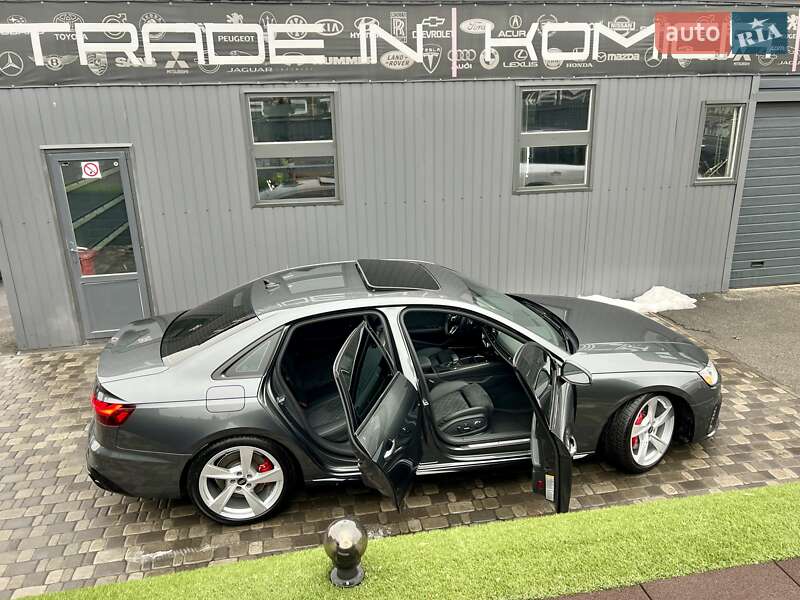 Седан Audi S4 2022 в Киеве
