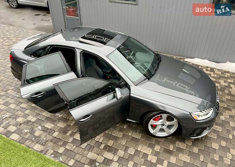 Седан Audi S4 2022 в Киеве