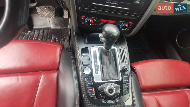 Седан Audi S4 2010 в Тернополе