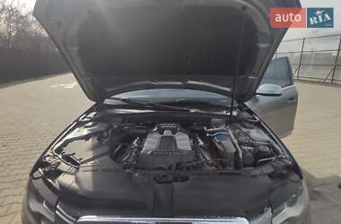Седан Audi S4 2010 в 