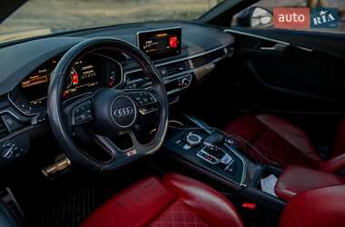Седан Audi S4 2019 в 