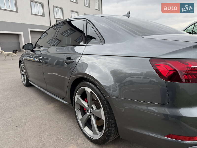Седан Audi S4 2019 в Вінниці