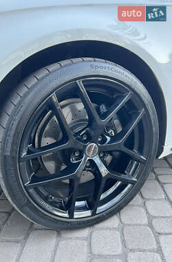 Седан Audi S4 2012 в 