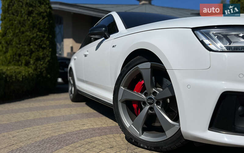 Седан Audi S4 2018 в Львове