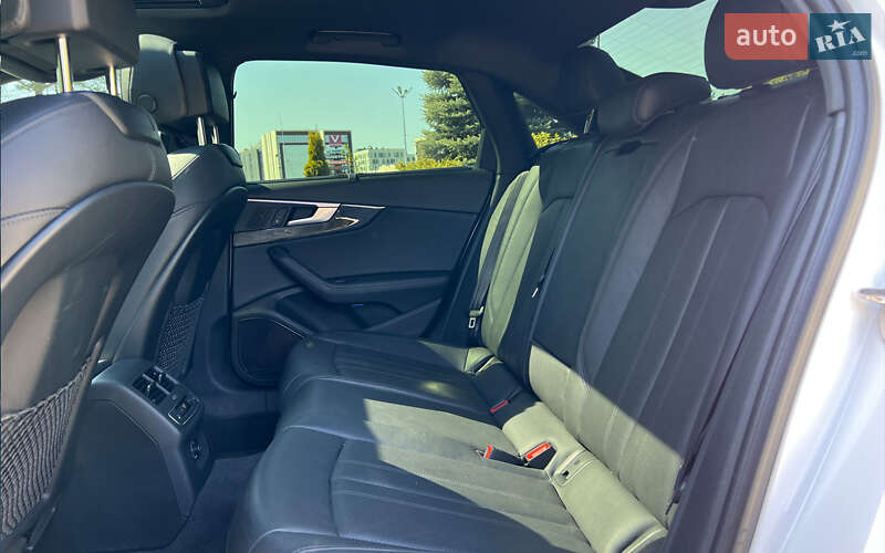 Седан Audi S4 2018 в Львове