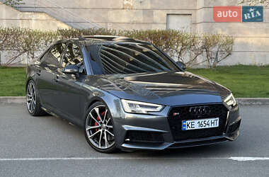 Седан Audi S4 2017 в 
