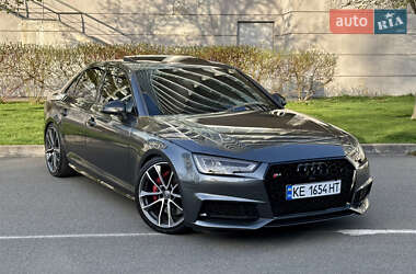 Седан Audi S4 2017 в Києві