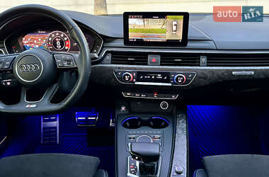 Седан Audi S4 2017 в 