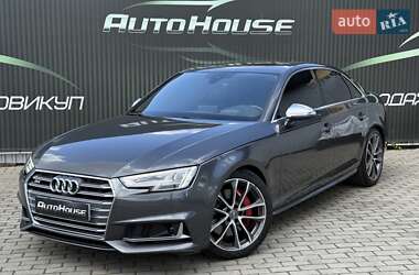 Седан Audi S4 2017 в Вінниці