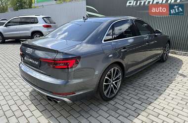Седан Audi S4 2017 в 